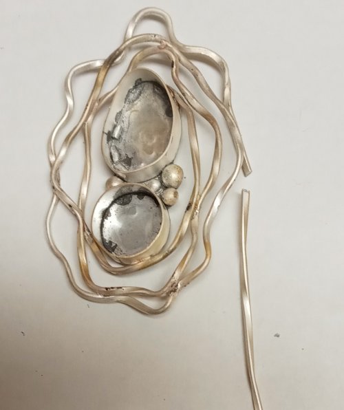 Judy Larson's Organic Wire Pendant - , Contemporary Wire Jewelry, Butane Torch, Soldering, Solder, organic wire and cab pendant